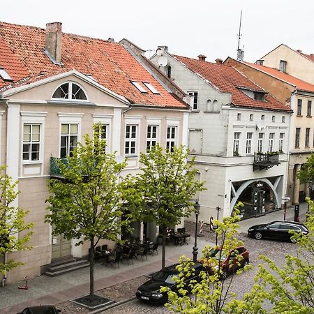 Classy Green Old Town Apartment Клайпеда Екстериор снимка