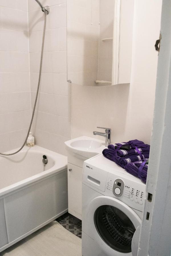 Classy Green Old Town Apartment Клайпеда Екстериор снимка